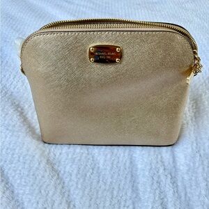 MICHAEL Michael Kors Cindy Dome Crossbody Pale Gold